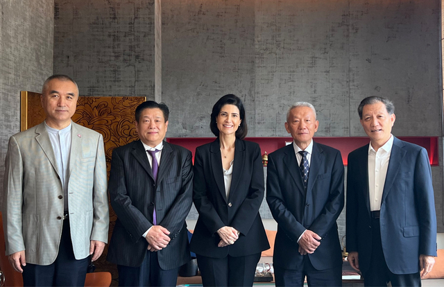Karine Pansa meets representatives of the Publishers Association of China