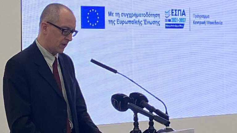 Giovanni Hoepli speaking in Thessaloniki